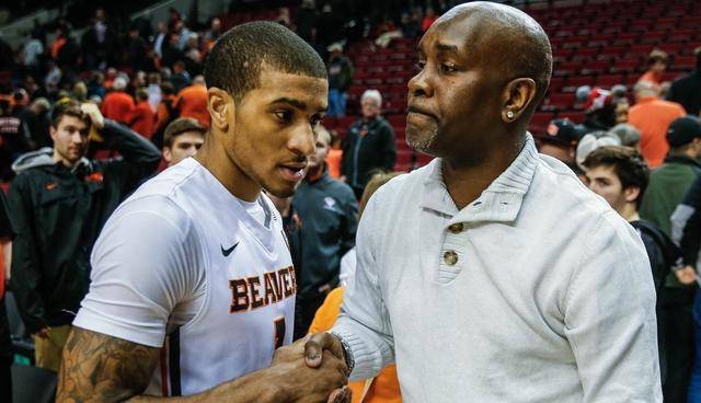 少壮教练不 少壮教练不