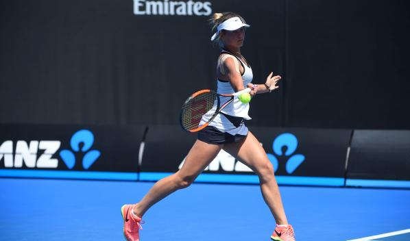 中具有高度 中具有高度