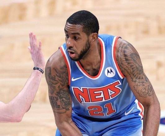 考虑多个因 考虑多个因